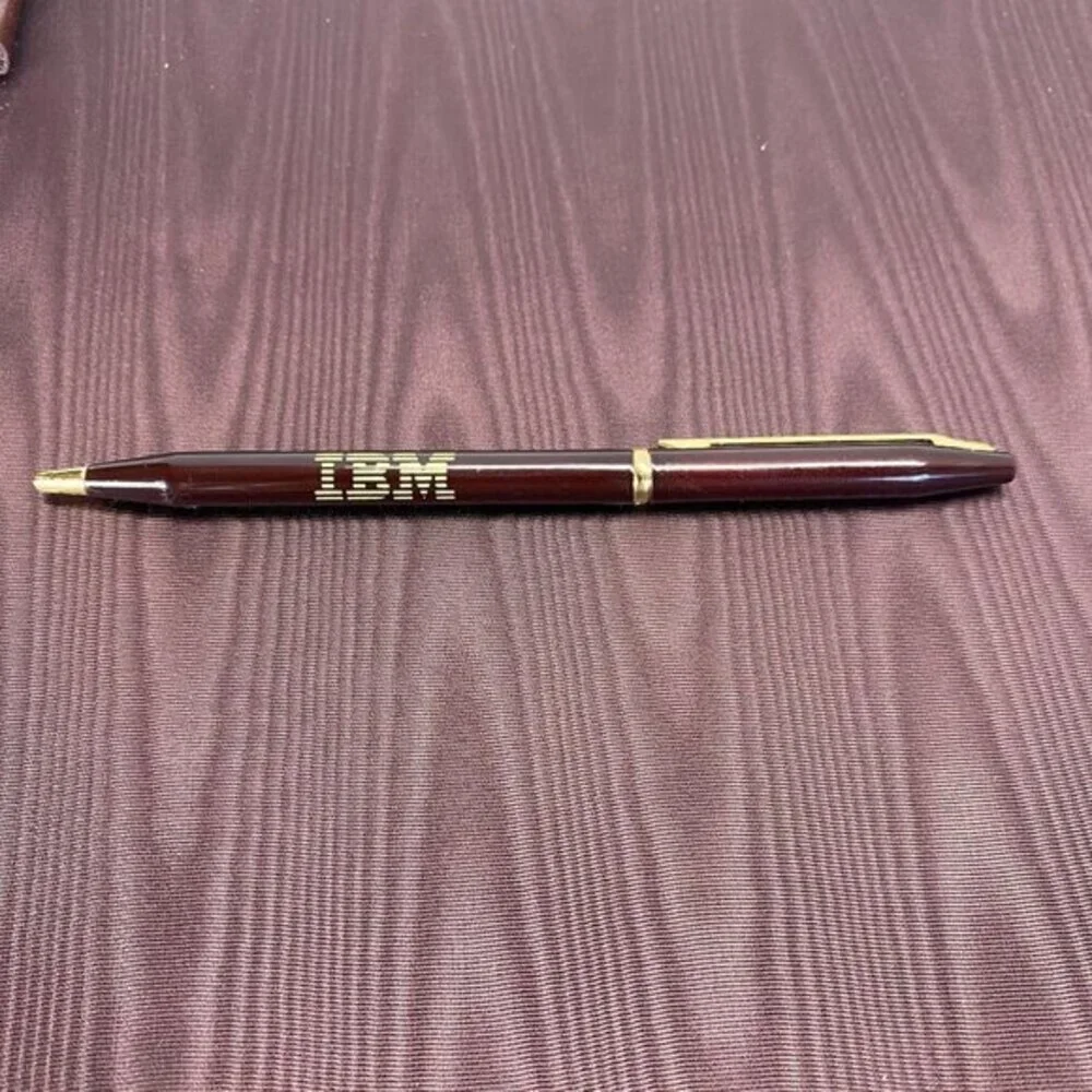 IBM Vintage Burgundy Leatherette Portfolio Padfolio With Pen Movie Prop